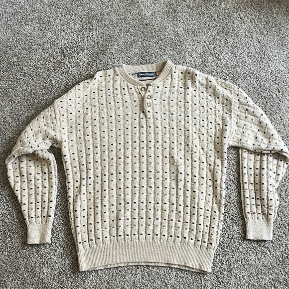 Van Heusen Large colorful sweater. - Picture 1 of 4